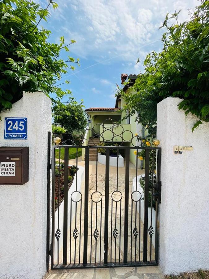 Pomerino Apartmans 外观 照片